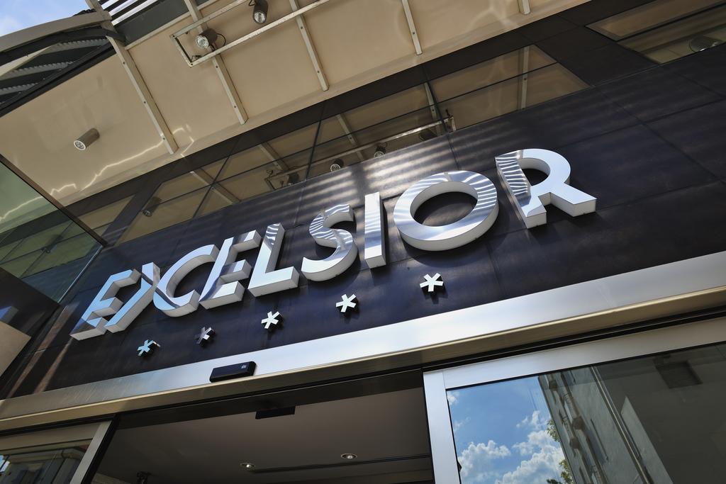 Excelsior Hotel, Spa & Lido Pesaro Exterior foto