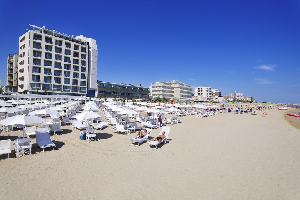 Excelsior Hotel, Spa & Lido Pesaro Exterior foto